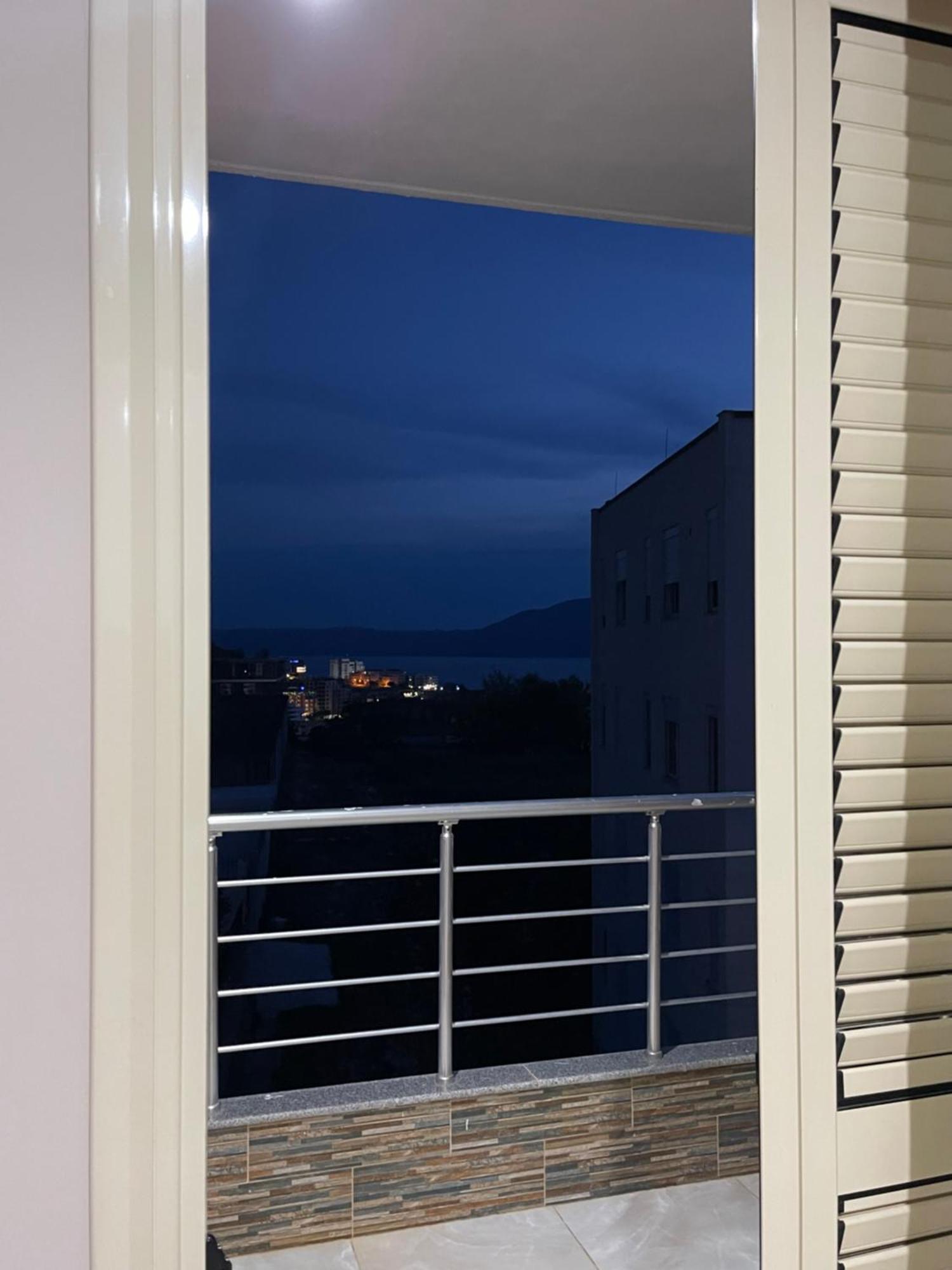 New Donantelo Hotel Vlore Bagian luar foto