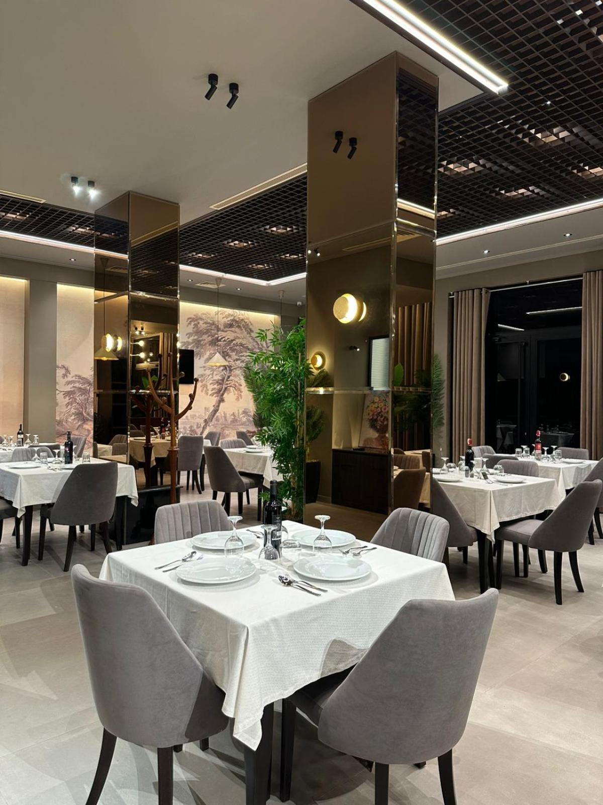 New Donantelo Hotel Vlore Bagian luar foto